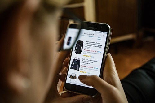Använd nabo.se och få tid till onlineförsäljning av kläder